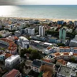 With Garden Near The * Μπιμπιόνε